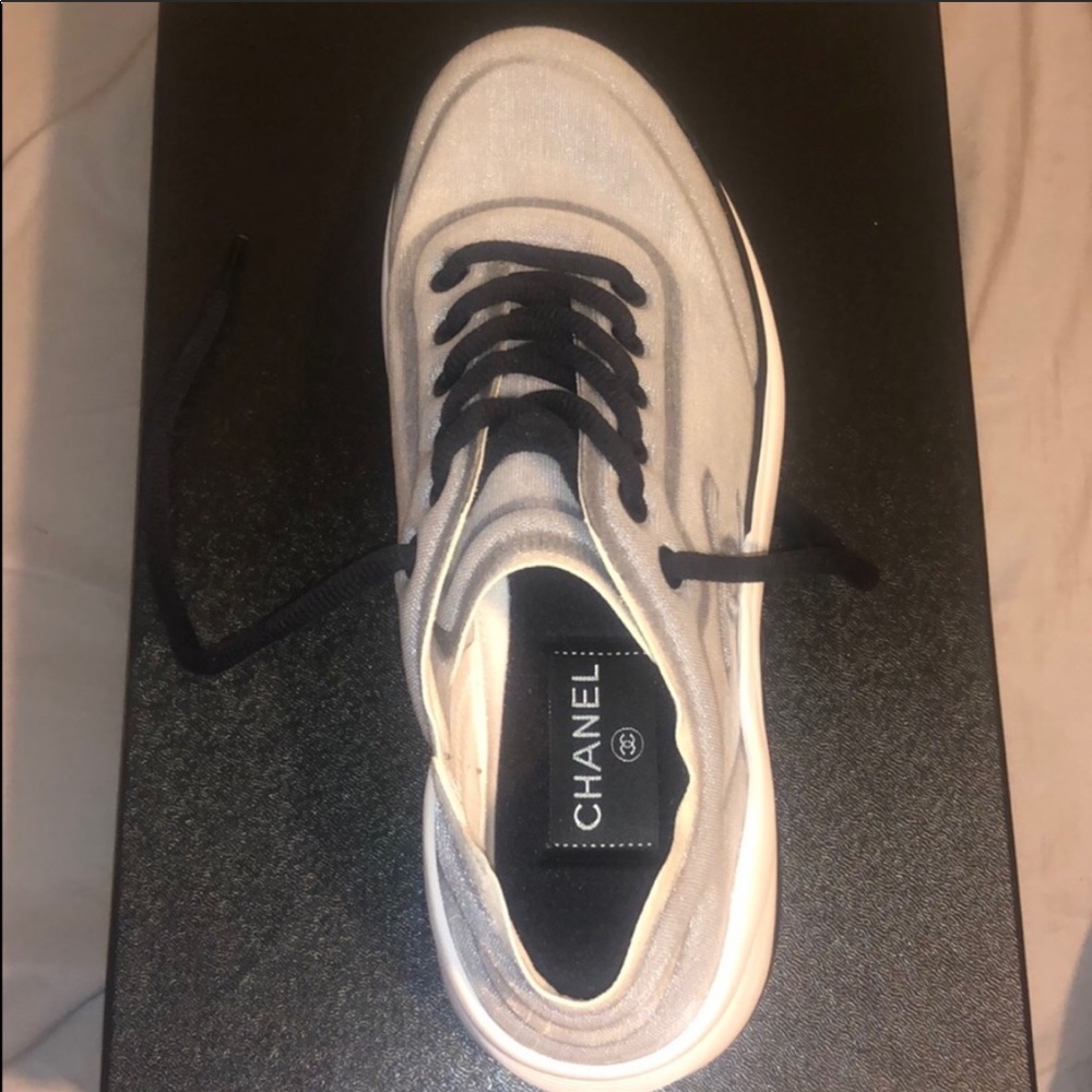 CHANEL WOMENS MESH SNEAKER - Picture 5 of 8